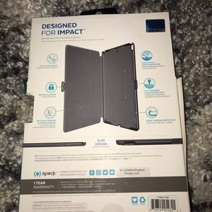 Specks iPad cover